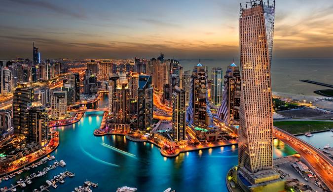 السوق العقاري في الإمارات يسجل أداءً تاريخيا مع تجاوز المبيعات 194 مليار درهم في الربع الثالث من 2025