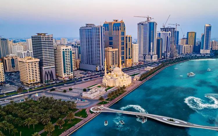 الشارقة تبني مستقبلها العقاري رقميا.. 28 مليون متر مربع تدخل العالم الافتراضي