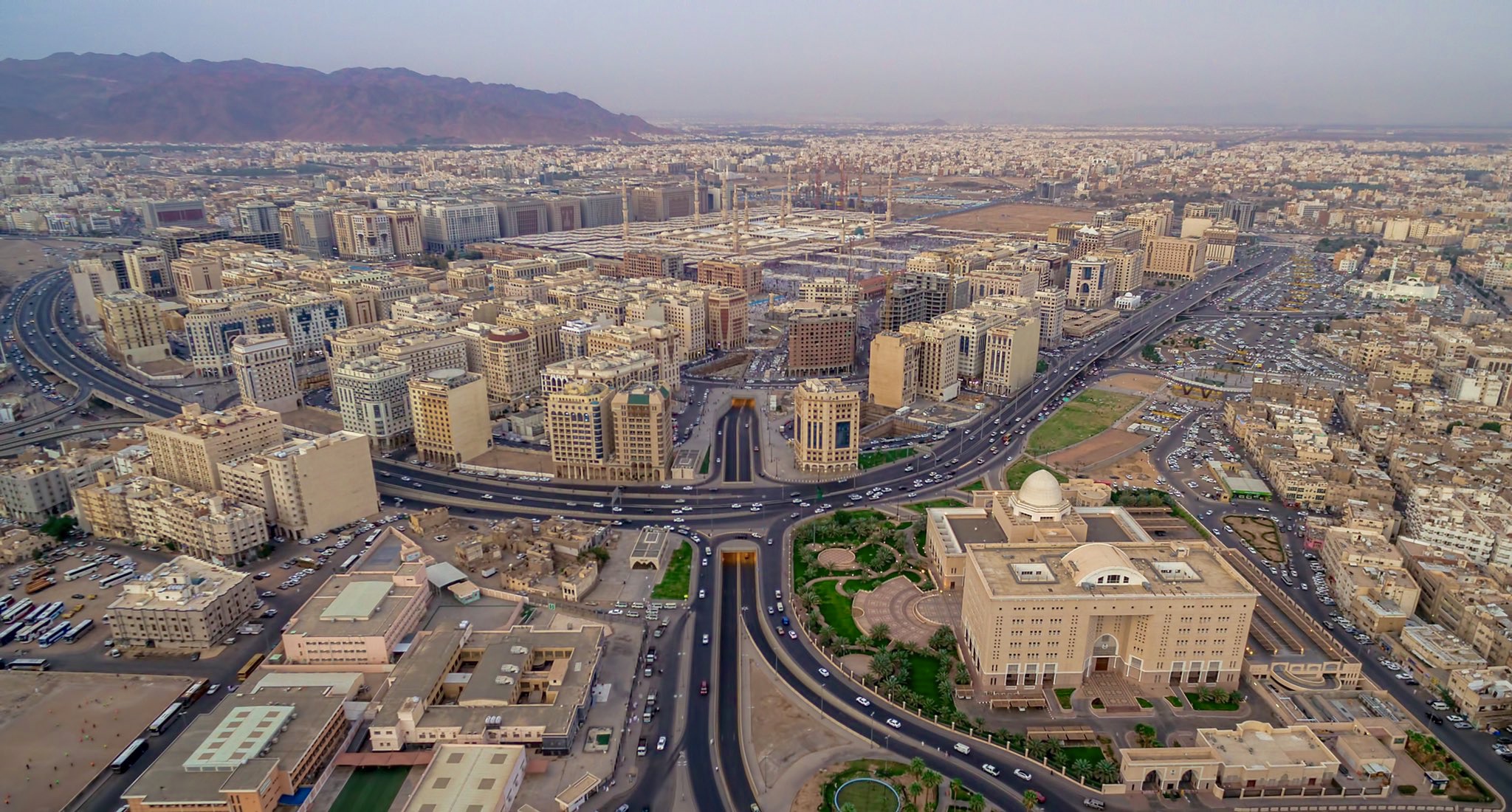 مدينة المعرفة الاقتصادية تطلق مشروعًا فندقيًا ضخمًا يضم 2,500 غرفة في المدينة المنورة عبر شراكة مع «أرخبيل إنترناشونال»