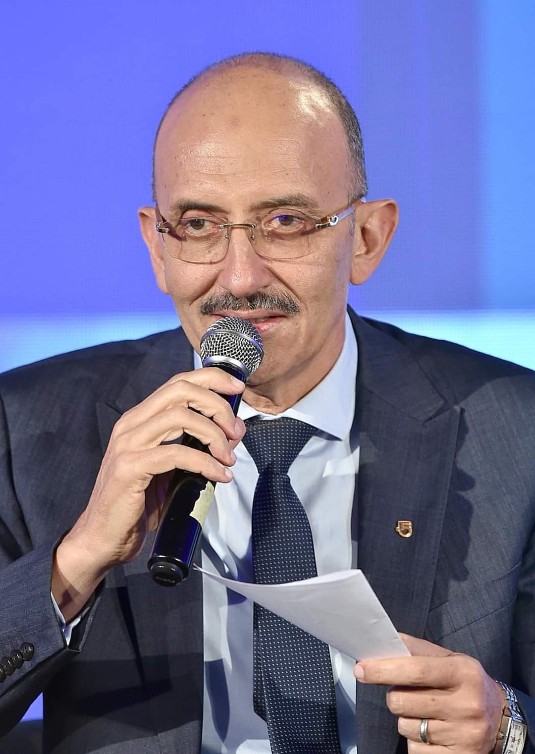 علاء فكري يُطلق صافرة الإنذار: «العملاء المضاربون» يهددون استقرار السوق العقاري.. ويطالب بنظام «آي سكور عقاري» فوري