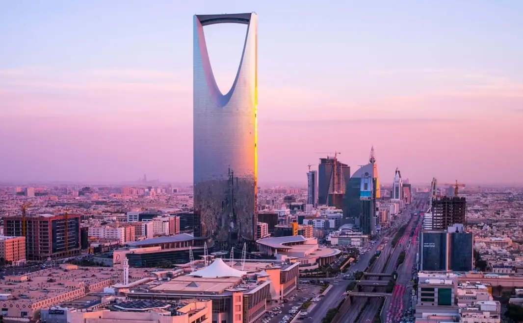 تقرير: سوق العقار السعودي يشهد تحولاً إقليمياً.. الدمام تبرز بزخم استثماري غير مسبوق بينما تستعد الرياض لتسليم 57 ألف وحدة جديدة