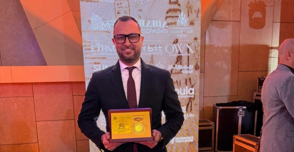 سامح عمر يحصد جائزة أفضل القيادات التجارية المؤثرة في 