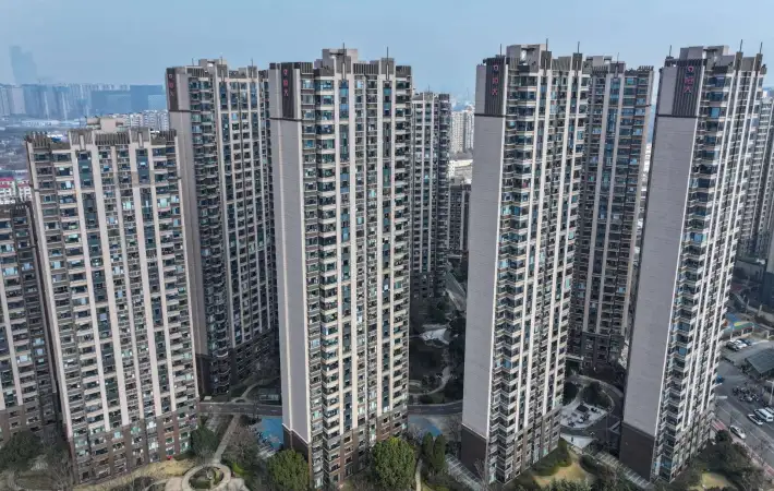 الصين تُمدد سياسات الدعم العقاري في مواجهة الركود.. وتُصدر لائحة ضريبة القيمة المضافة الجديدة