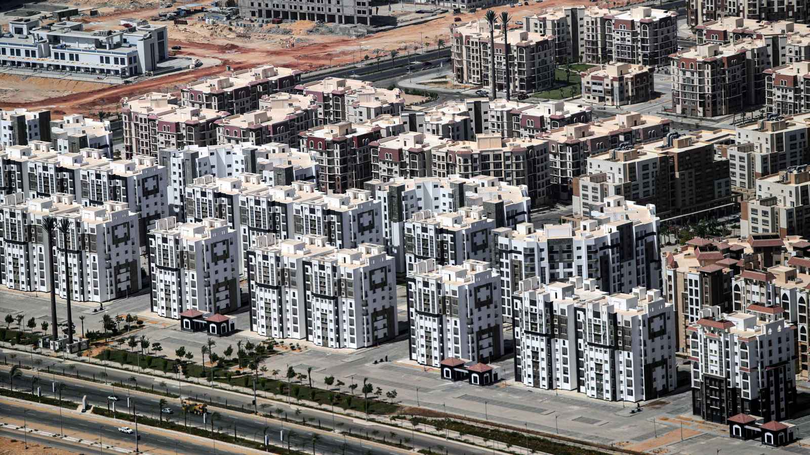 مصر تستعرض قوتها العقارية.. طروحات سكنية ضخمة واستثمارات تتخطى 300 مليون دولار تضعها في بؤرة اهتمام المستثمرين العالميين