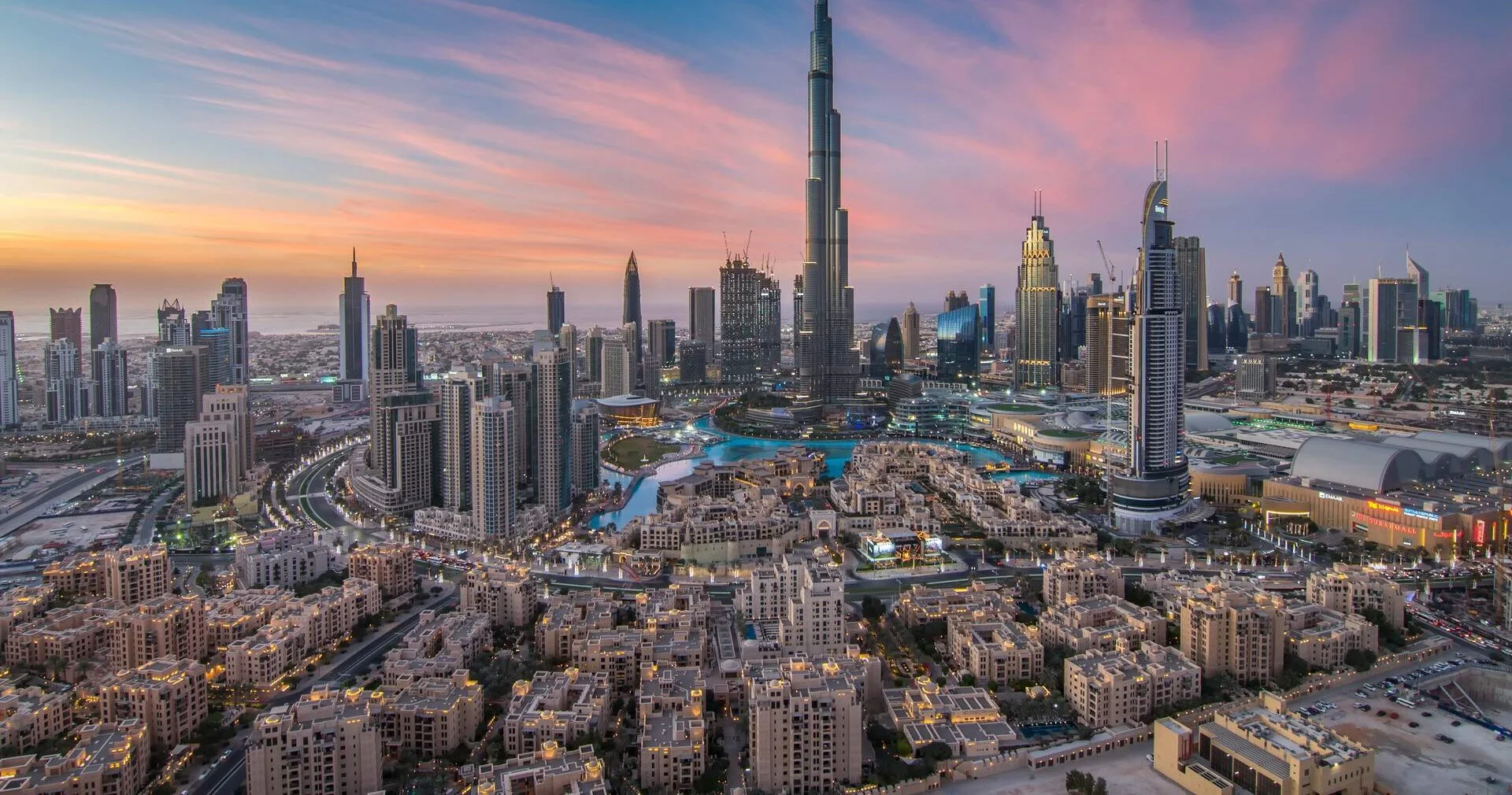 دبي تحطم الأرقام القياسية في سوق العقارات الفاخرة.. 500 منزل تخطت قيمتها 10 ملايين دولار في 2025