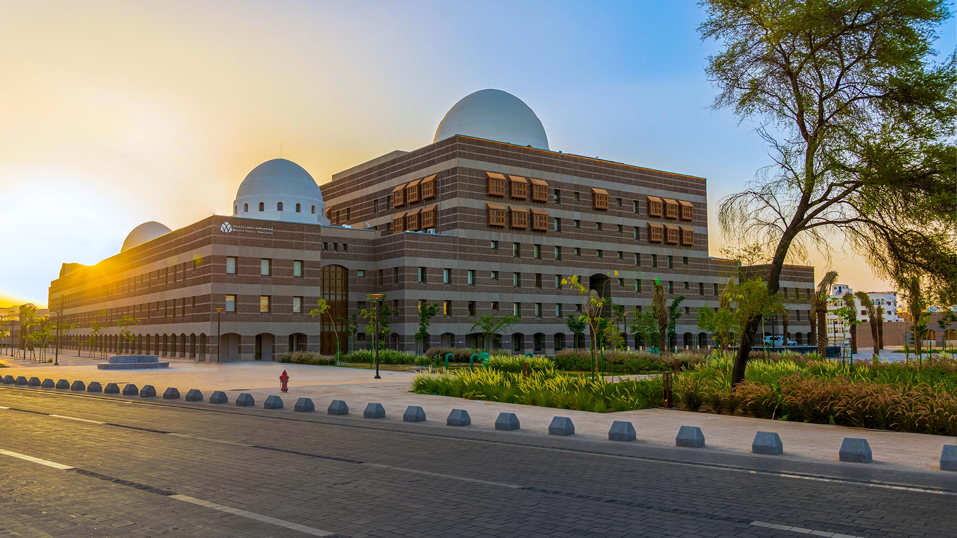 المدينة المنورة تعزز قطاع الضيافة بإطلاق مشروع فندقي ومنصة رقميةا