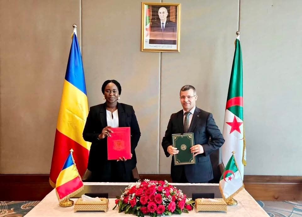 تهدف لتوفير بيئة أعمال شفافة ودعم اللقاءات الثنائية بين المستثمرين لتثمين القطاعات الاستراتيجية التوقيع على مذكرة تفاهم جديدة بين الجزائر وتشاد لتعزيز التعاون الاقتصادي وتبادل الخبرات