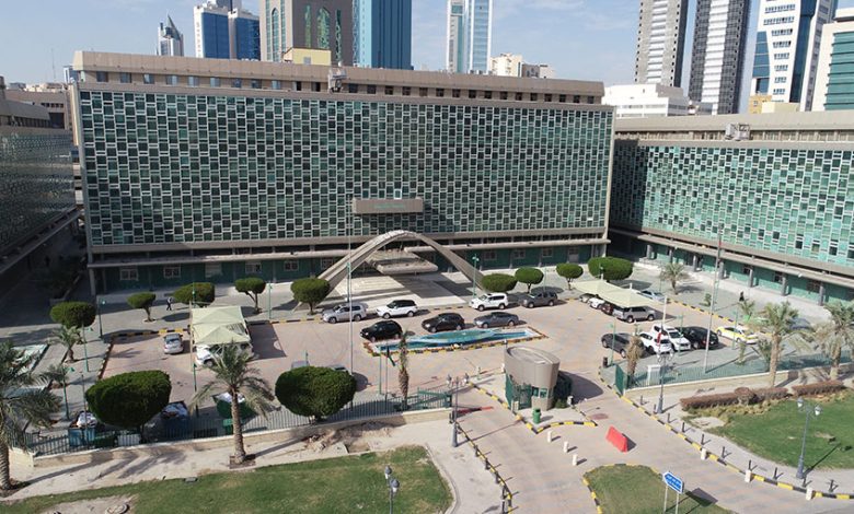 بلدية الكويت تؤجل مزايدة الإعلانات وتقر تعديلات تنظيمية